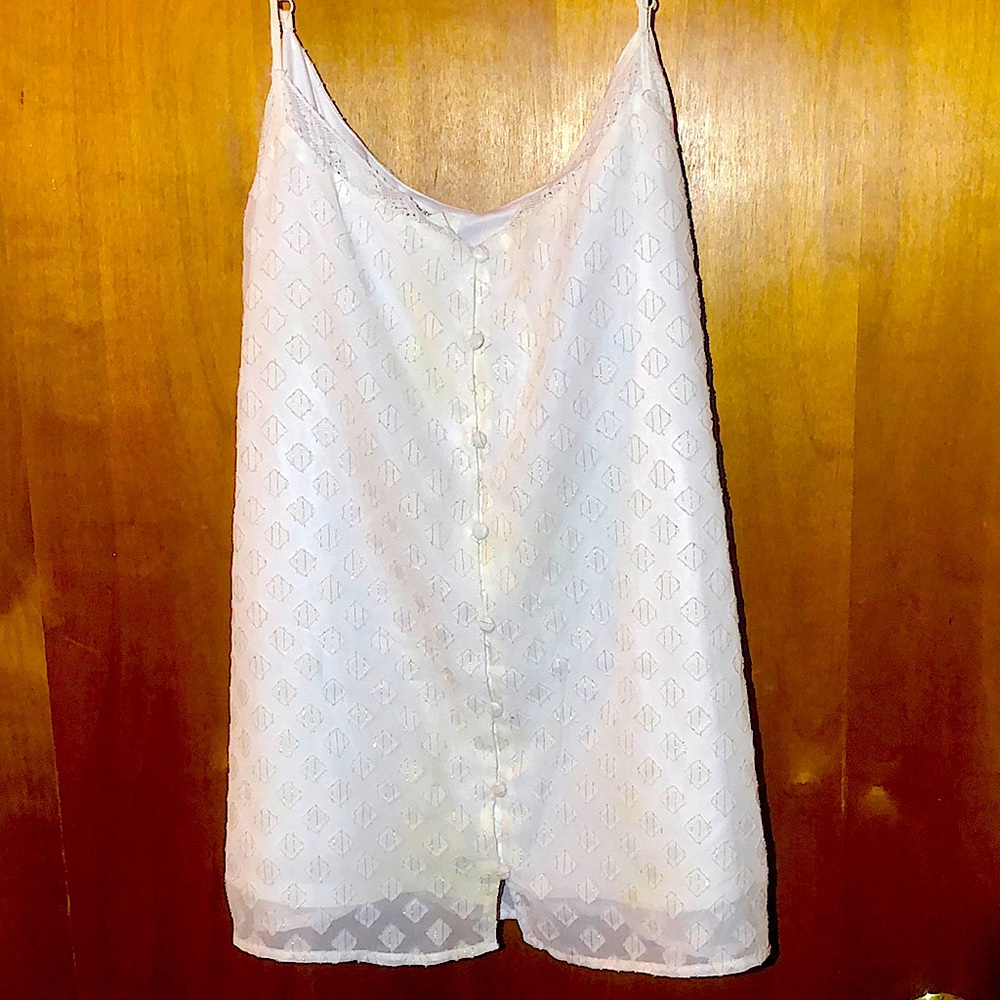 XL Maurices Camisole Top - White and Gold Sparkle